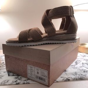 NIB Ladies Sandal
